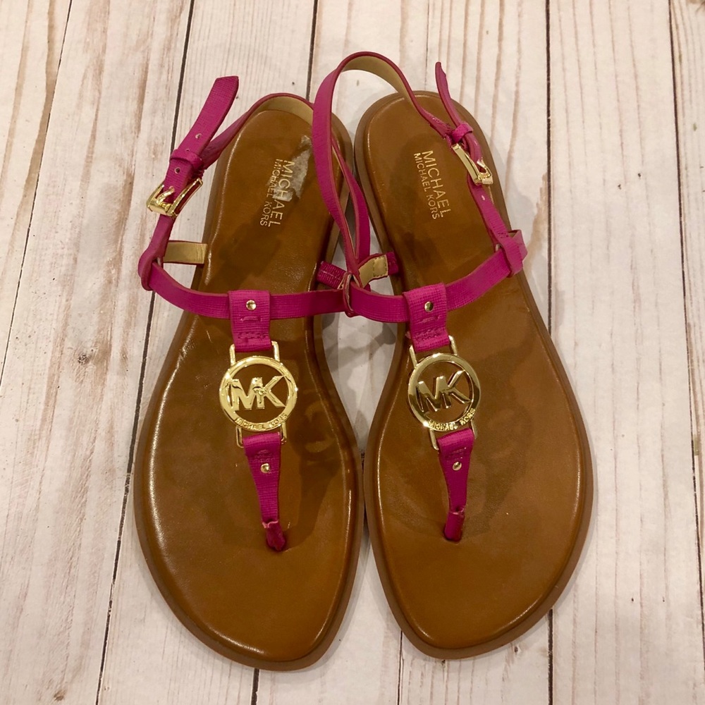 Michael Kors Sondra Thong sandal Fuscia